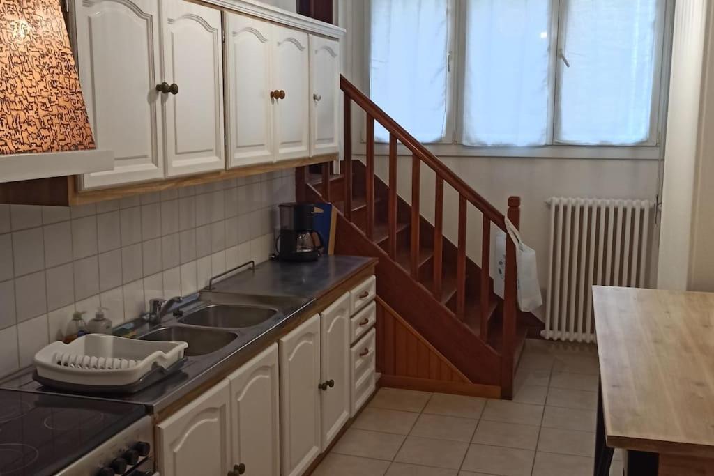 Petite Maison De Bourg Proche A84 Ducey-Les Cheris Exterior photo